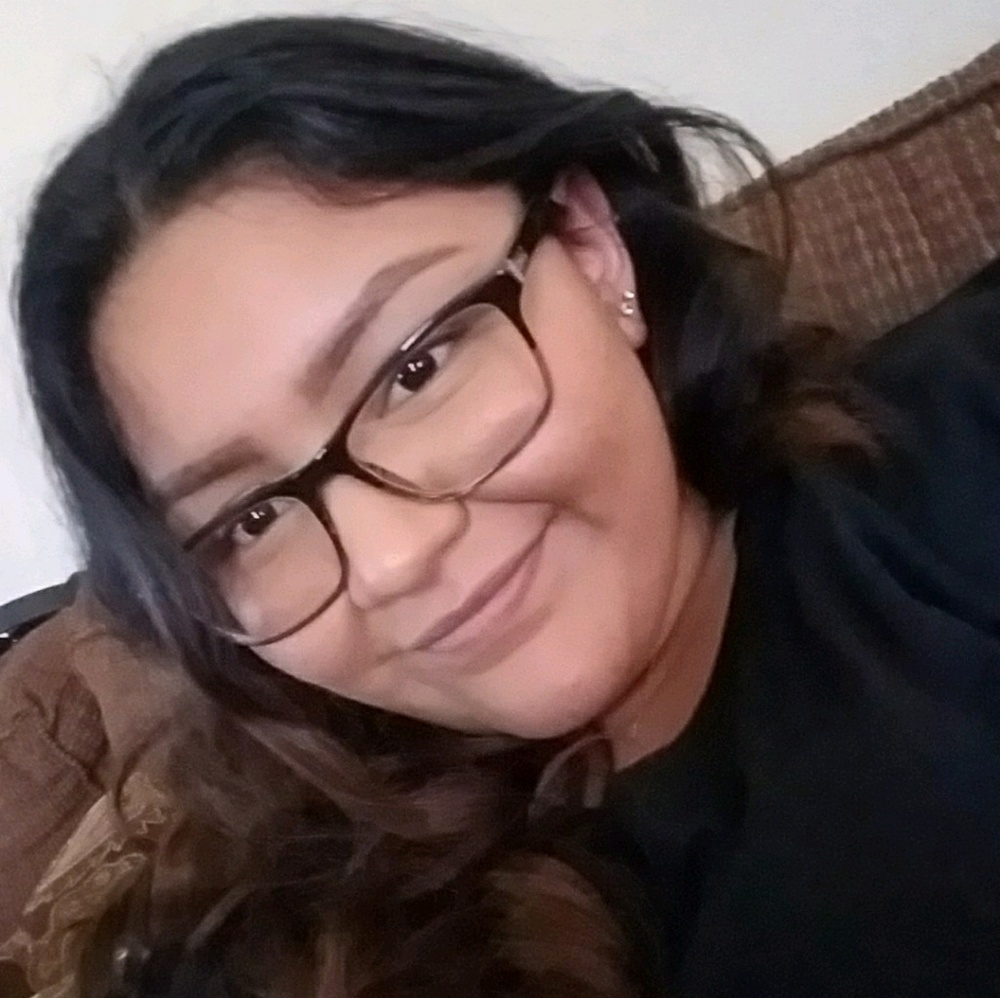 Meet your Posher, Lizzette